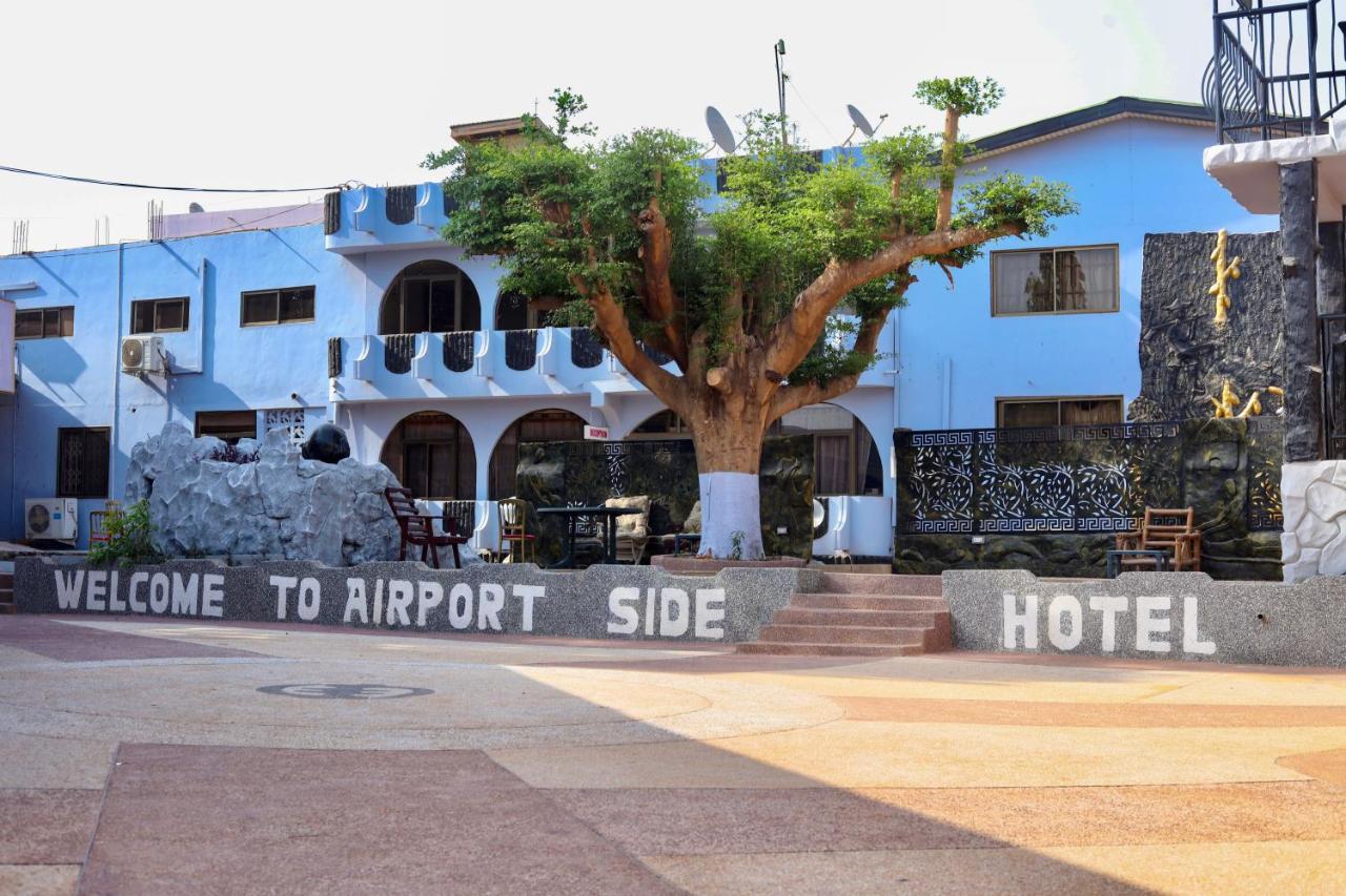 Airport Side Hotel Acra Exterior foto