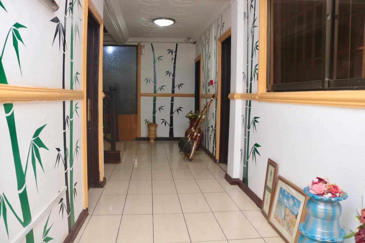 Airport Side Hotel Acra Exterior foto