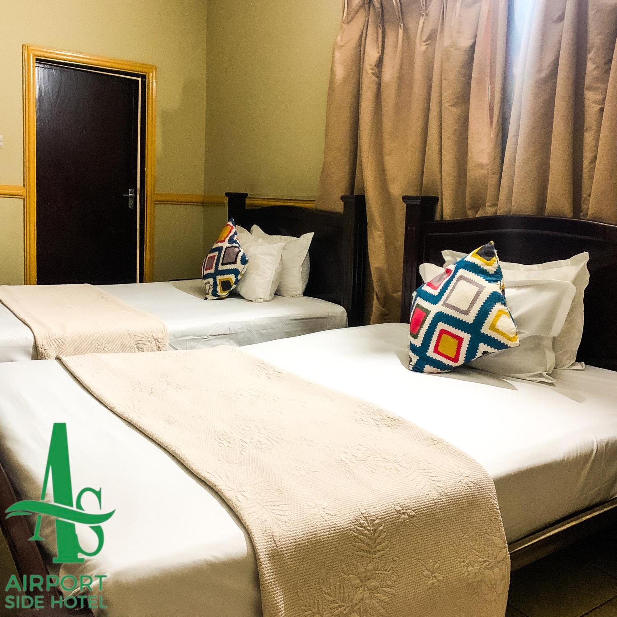 Airport Side Hotel Acra Exterior foto