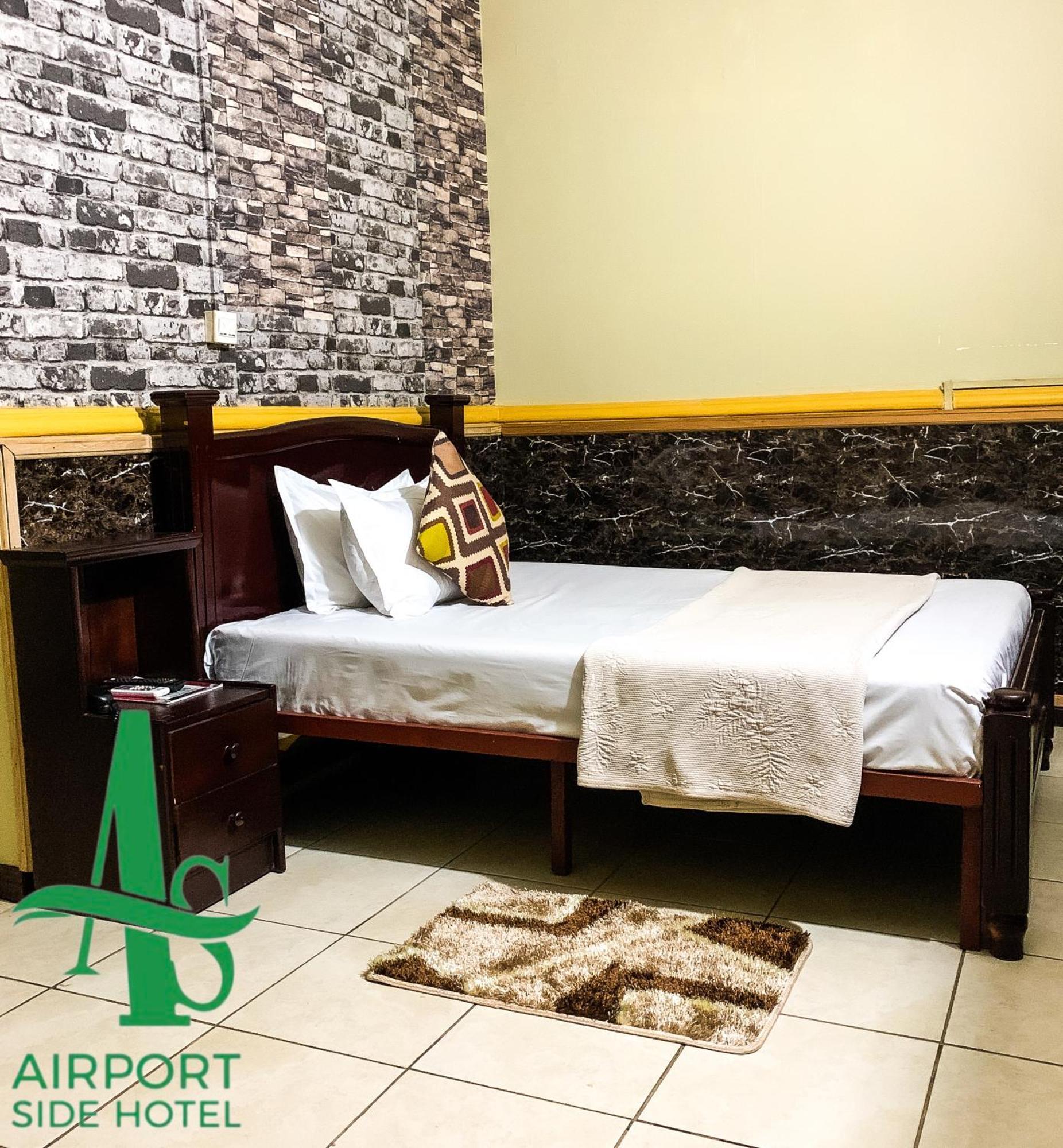 Airport Side Hotel Acra Exterior foto